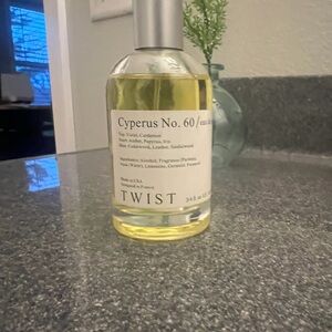 TWIST Cyperus No. 60 Fragrance Bottle - Yellow
